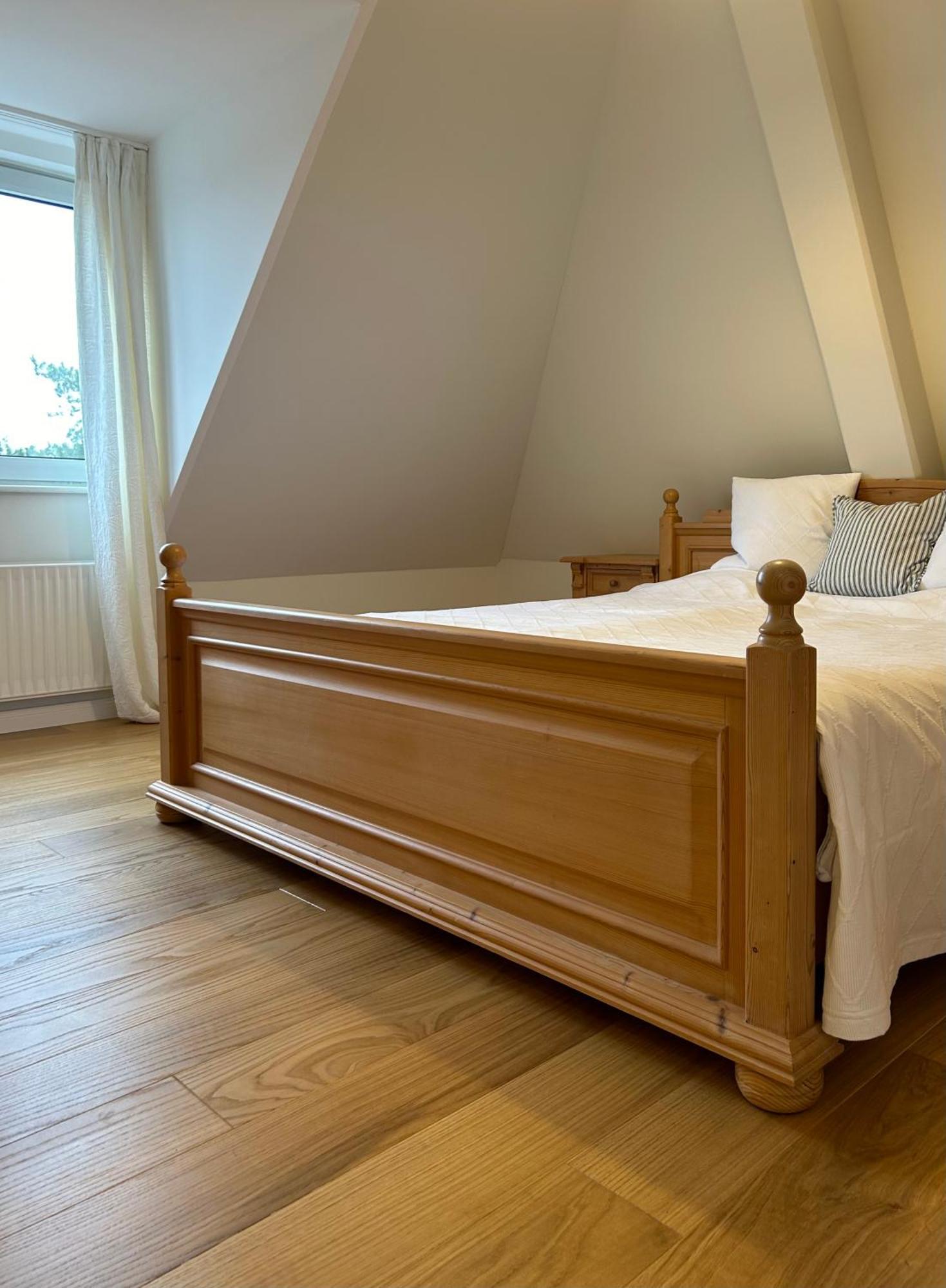 Lichtdurchflutete Dachgeschosswohnung In Uninaehe Apartment Oldenburg