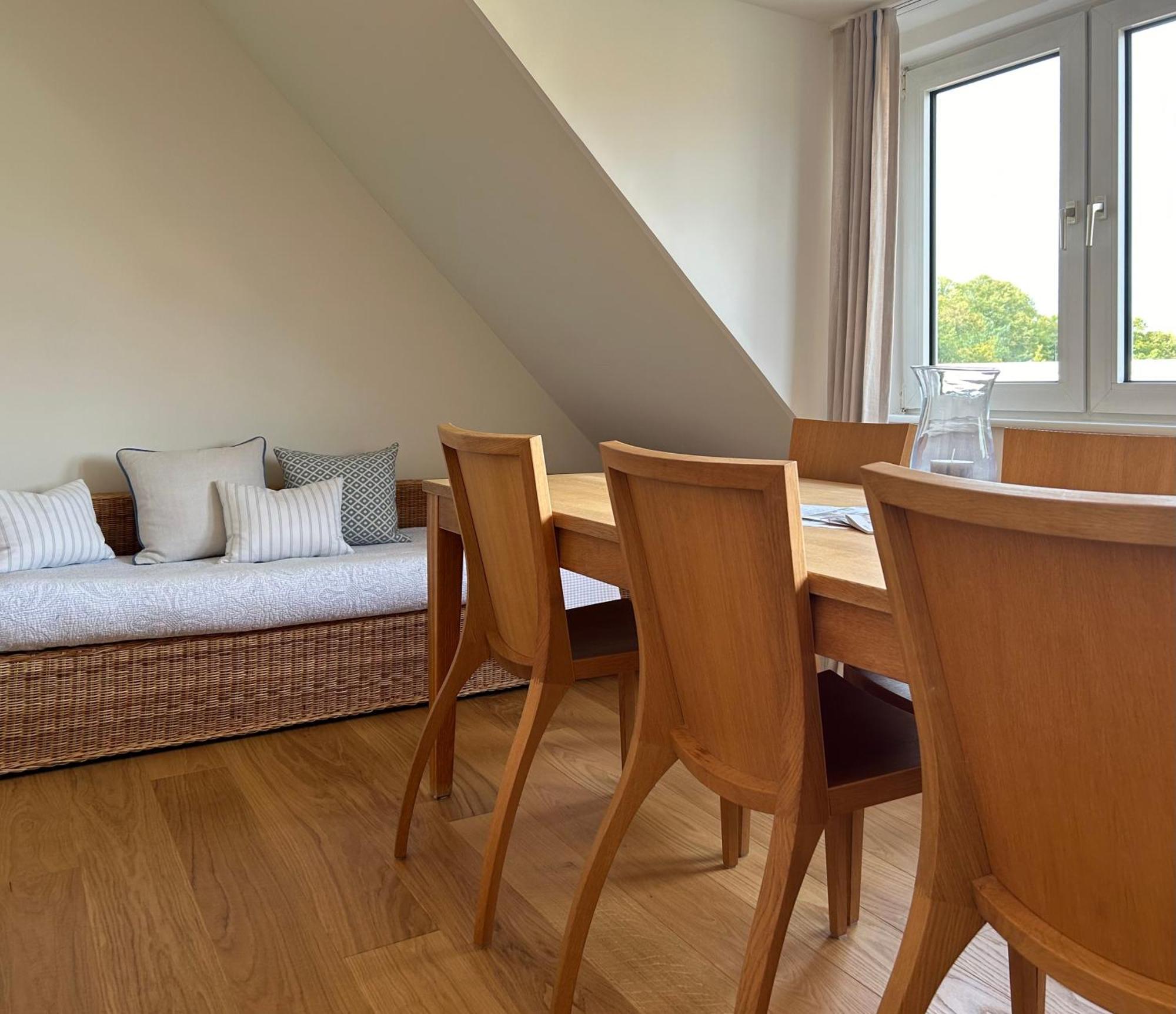 Lichtdurchflutete Dachgeschosswohnung In Uninaehe * Oldenburg
